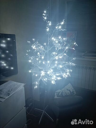 Светящееся дерево