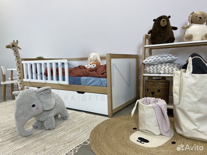 Кровать детская с бортиком Илва из бука