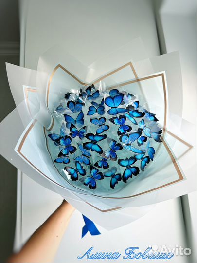 Букеты из бабочек светящиеся