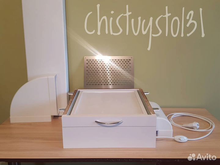 Маникюрная вытяжка