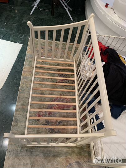 Кровать детская деревянная с матрасом