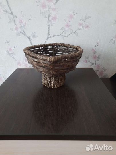 Корзина плетёная