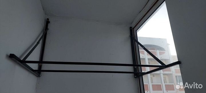 Кронштейн для хранения автомобильных шин