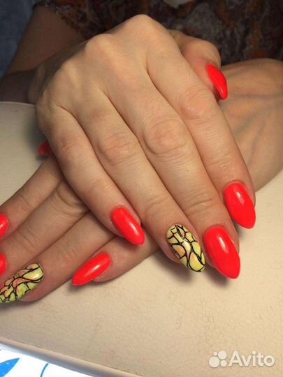 Гель-лак, наращивание, маникюр и педикюр