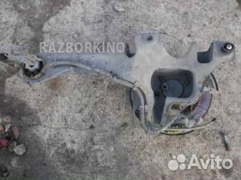 Кулак задний левый Вольво