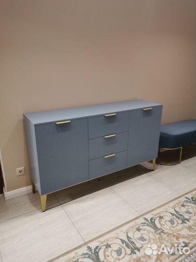 Тумба прикроватная