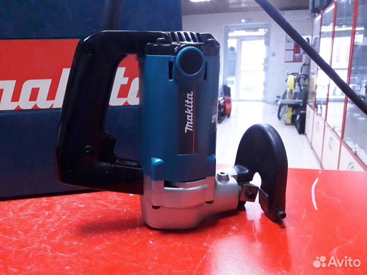 Ножницы по металлу Makita JS3200 660Вт,1600\м, рез