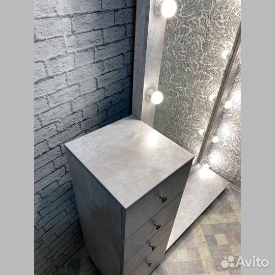 Гримерное зеркало с ящиками Цемент