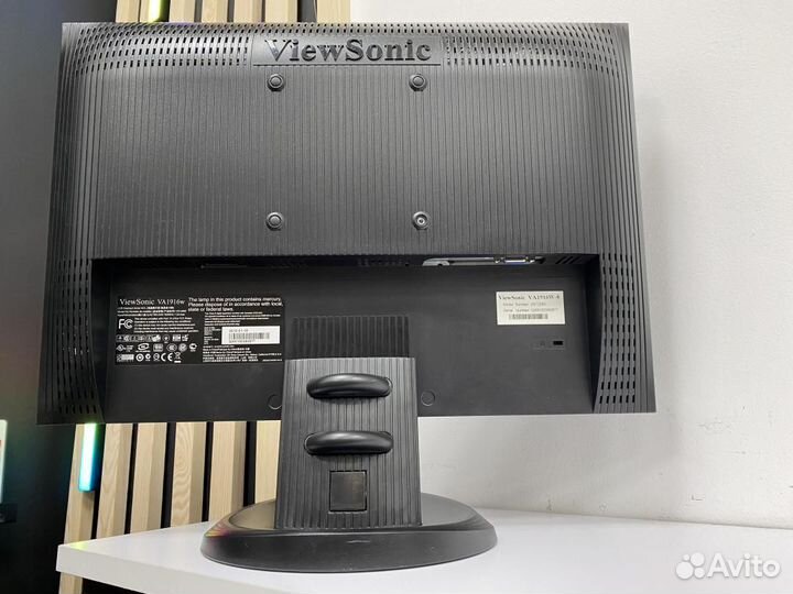 Монитор ViewSonic VA1916w