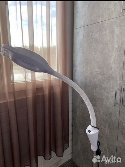 Лампа лупа напольная