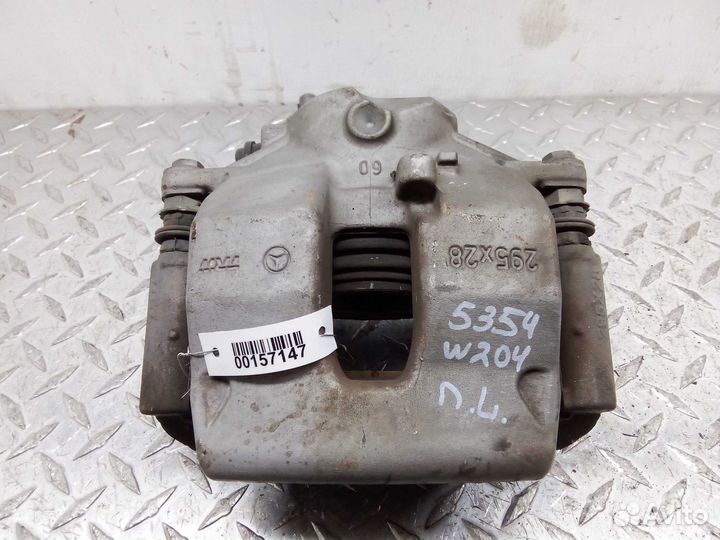 Суппорт передний левый Mercedes C-klasse W204