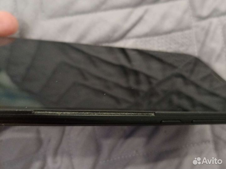 Телефон honor 9s