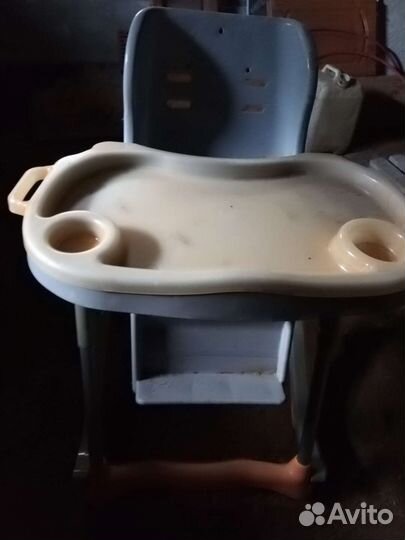 Детский стульчик для кормления