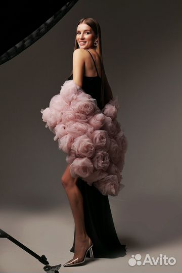 Накидка из роз в прокате для фотосессий