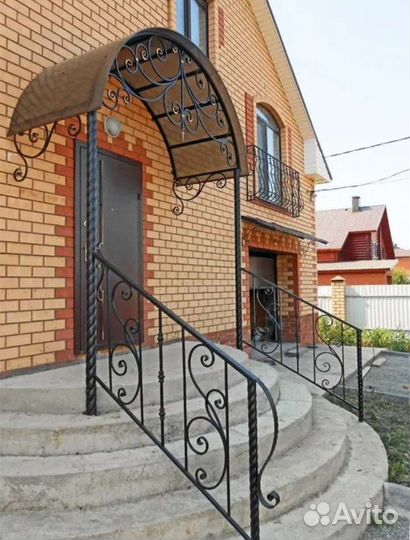 Козырек, навес над крыльцом, входная группа