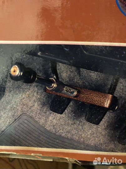 Противоугонный блокиратор механический