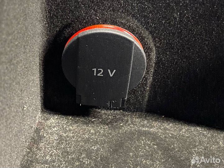 Вставка для вещевого ящика Audi A4 Avant B8 cdhb