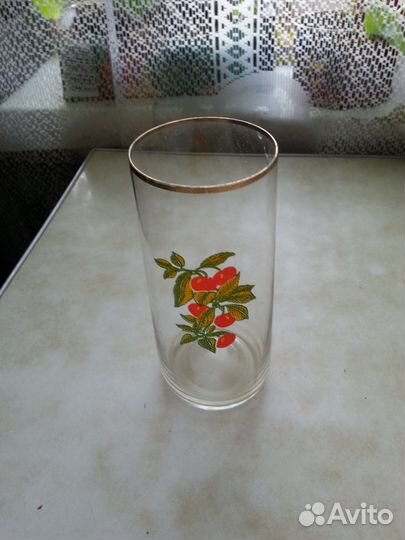 Продам стеклянн стаканы с рисунком вишни для воды