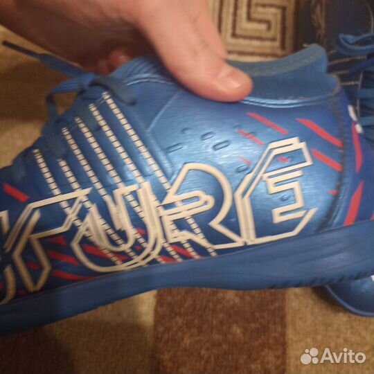 Футбольные бутсы Puma