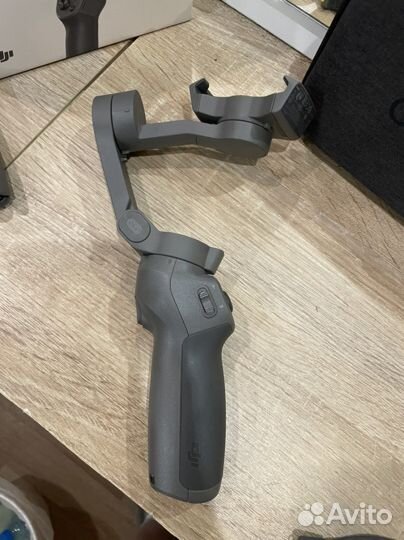 Стабилизатор DJI osmo mobile 3 Combo