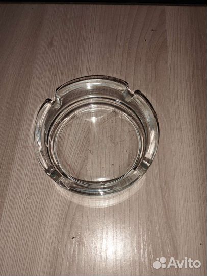 Пепельница стекло