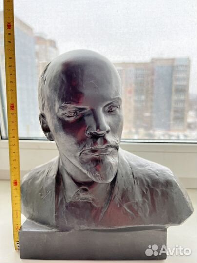 Бюст Ленина большой