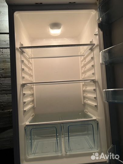 Холодильник electrolux 2х камерный