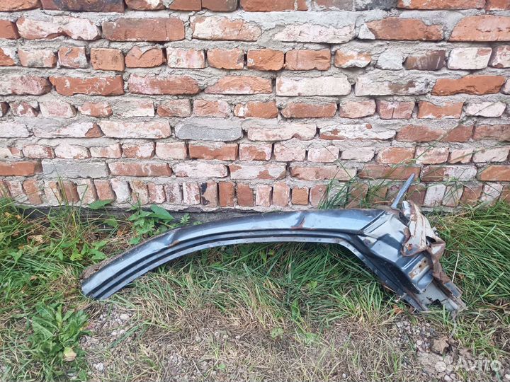 Стойка лобового стекла Mitsubishi l200