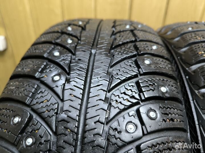 Gislaved Nord Frost 5 205/60 R16 96T