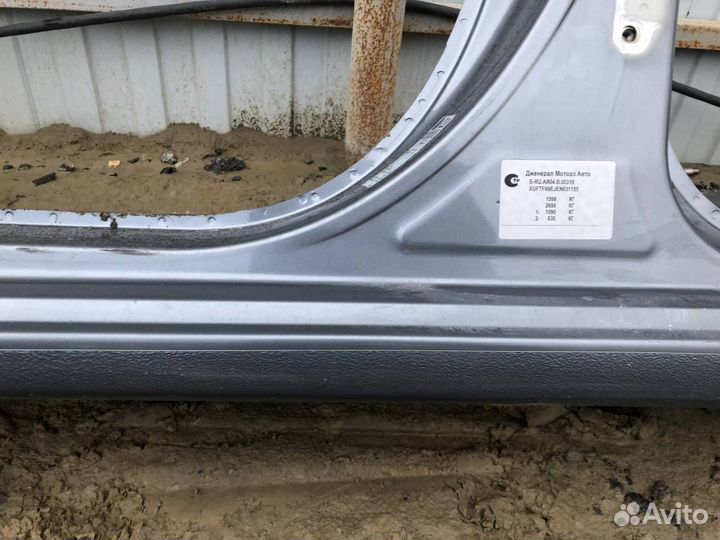 Порог со стойкой левый Chevrolet Aveo