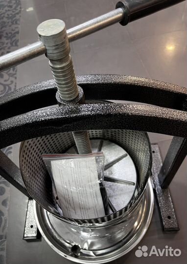 Пресс винтовой на 15 литров