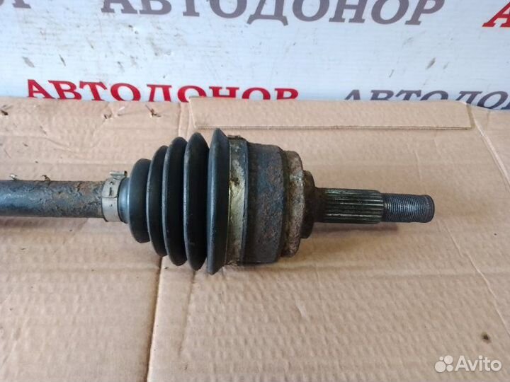 Полуось привод передний левый Nissan Tiida 1.5crdi