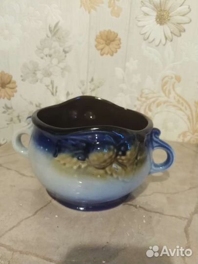 Заварочный чайник и ваза