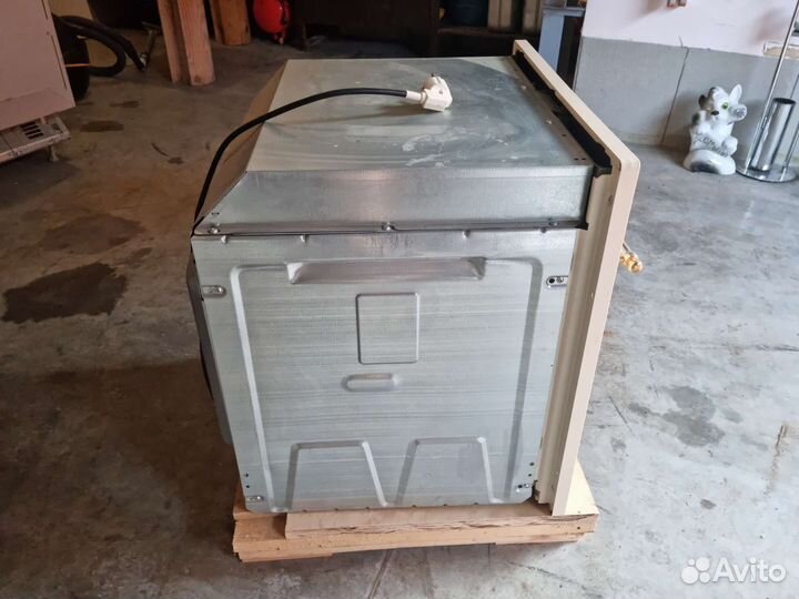 Духовой шкаф электрический,встраиваемый smeg