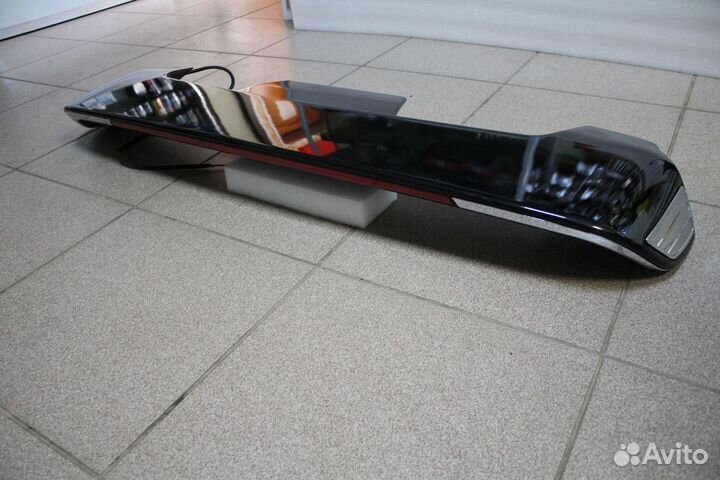 Land Cruiser 200 Спойлер Luxury Sport V6FX7