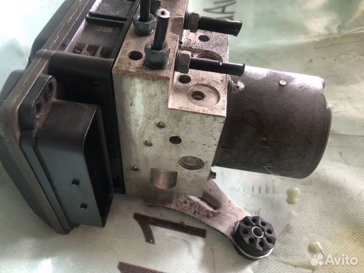 Блок абс ABS BMW 530d f10 бмв 5 ф10