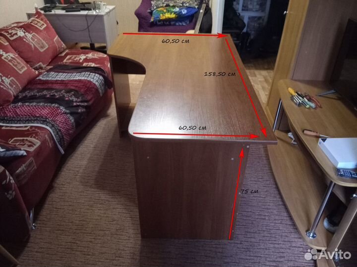 Стол угловой