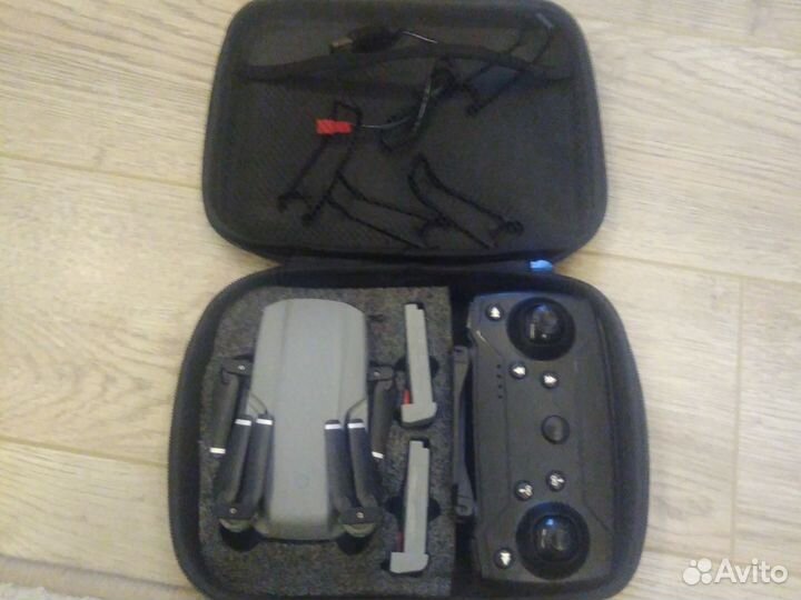 Квадрокоптер на радиоуправлении