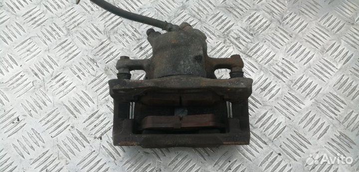 Суппорт тормозной передний левый Suzuki Sx4 2008