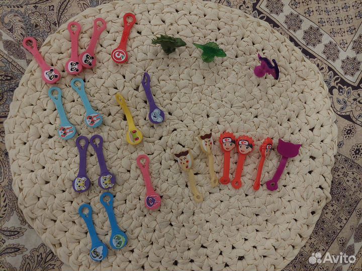 Каваи, завры, скрепыши, игрушки из киндера