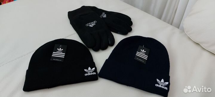 Шапка мужская Adidas одинарной вязки