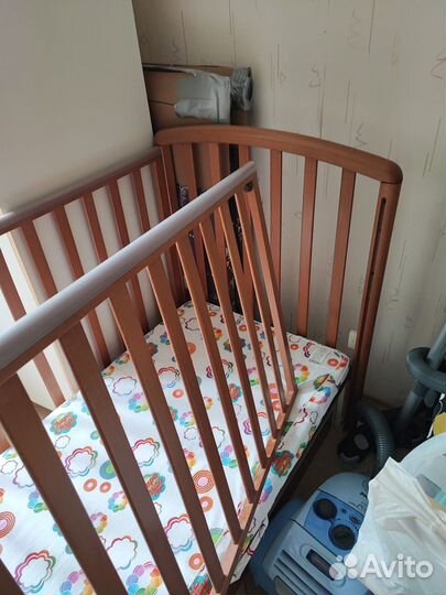 Детская кровать Baby Italia + принадлежности