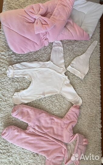 Комплект на выписку состоит из 6 предметов