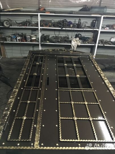 Ворота и двери