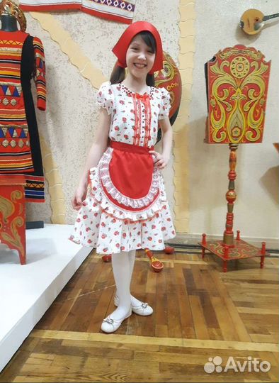 Костюм красной шапочки