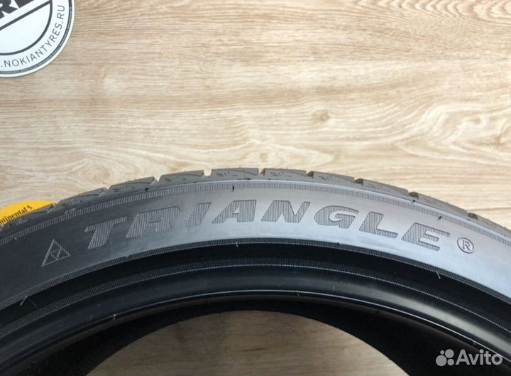 Triangle Snowlink TWT02 295/35 R21 107V