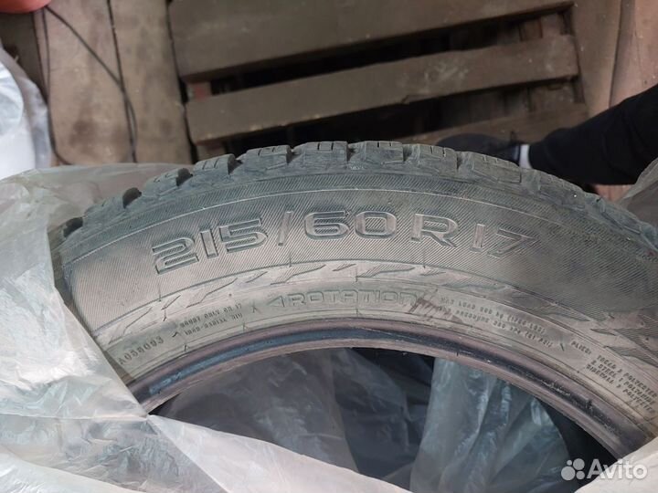 Nokian Tyres Hakkapeliitta 9 SUV 215/60 R17 100T