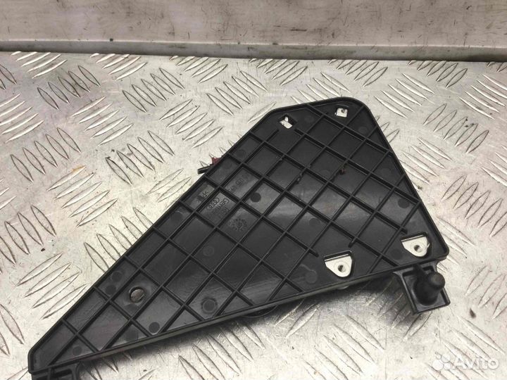 Усилитель антенны Audi A6 8E0035456C Asb