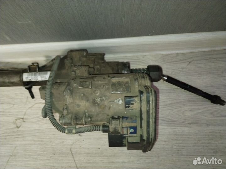 Рулевая рейка электрическая и фара правая на эла