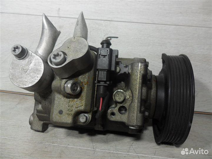 Компрессор кондиционера 4F0260805AF Audi A6 C6 4F